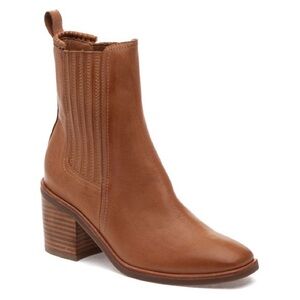 silent d naydo heeled ankle boots